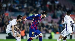 玉昆主帅：过去一段时间一直等待奥斯卡入籍，我认为国足需要这样的球员.